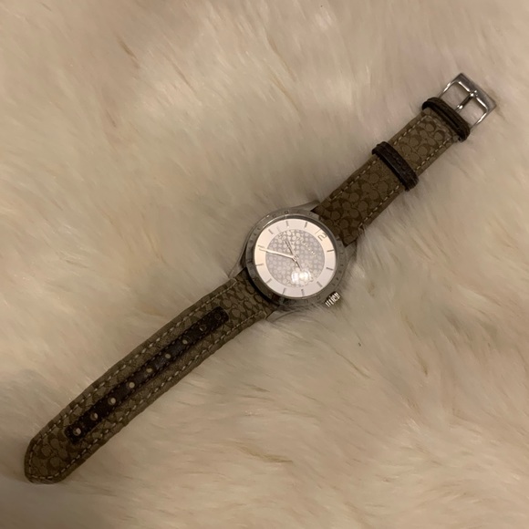 Authentic COACH Brown Khaki WATCH Silver Dial Signature C - Picture 3 of 16